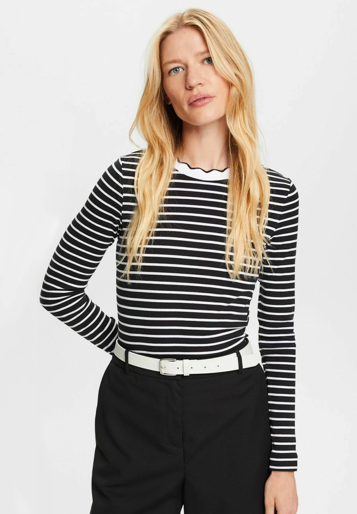 ESPRIT Muschelkante Am Ausschnitt - Longsleeve - Black 1 ESPRIT Muschelkante Am Ausschnitt - Longsleeve - Black