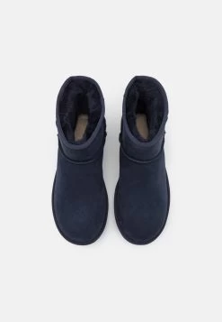 Ugg Classic Mini - Korte Laarzen - Starry Night 9 Ugg Classic Mini - Korte Laarzen - Starry Night -Mode Dameskleding Winkel 5c7796893be3436d8a5498239316a98e