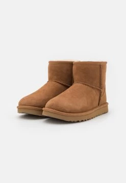 Ugg Classic Mini Regenerate - Korte Laarzen - Chestnut -Mode Dameskleding Winkel 91ddfe54a0364645be52c0ae908d52e9