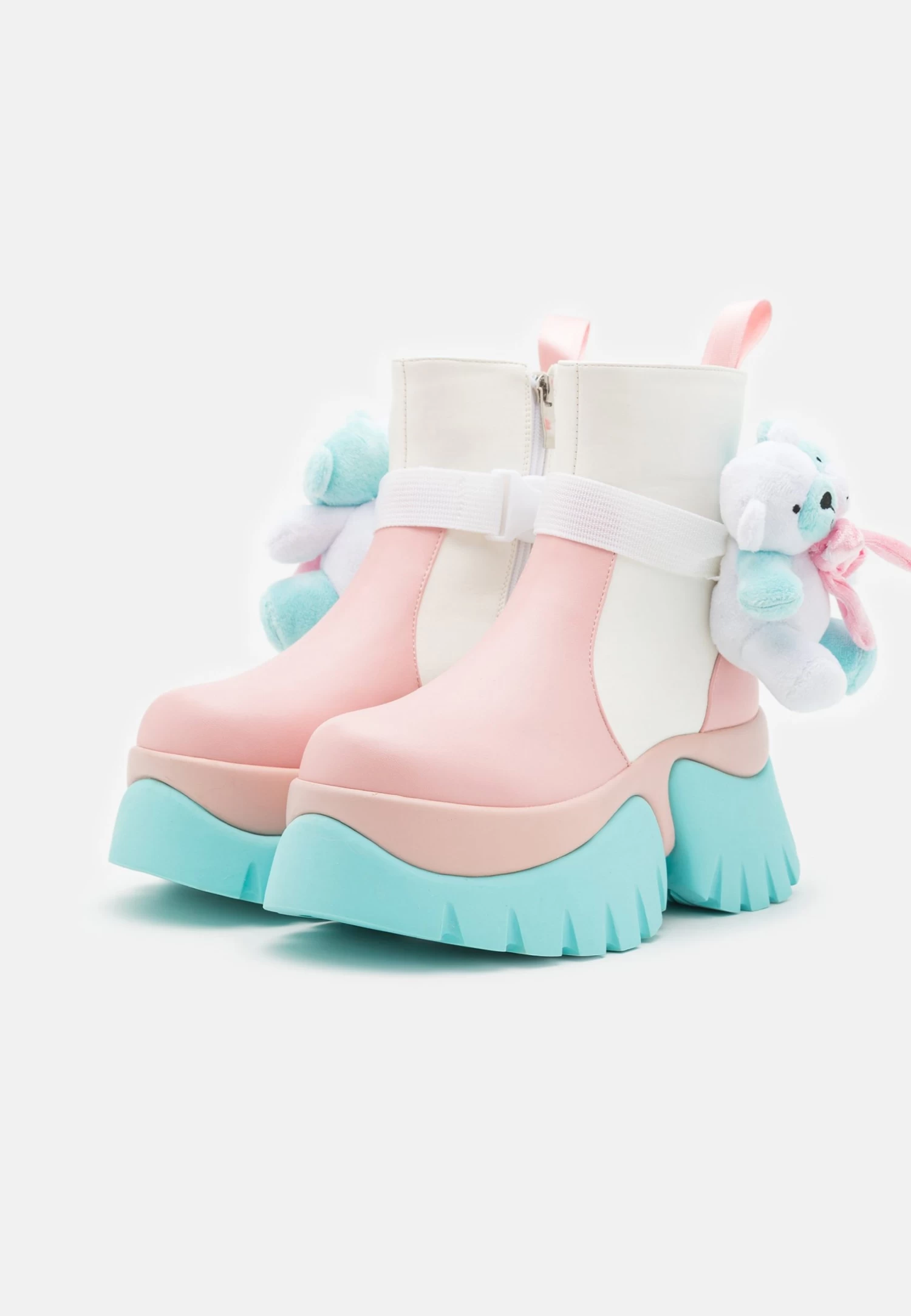 KOI FOOTWEAR Melanie Martinez Sweet Teddy Bear Platform Boots - Korte Laarzen - Blue/Pink/White 3 KOI FOOTWEAR Melanie Martinez Sweet Teddy Bear Platform Boots - Korte Laarzen - Blue/Pink/White - Afbeelding 3