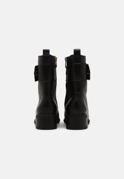 Tamaris Veterboots - Black/Gold 11 Tamaris Veterboots - Black/Gold -Mode Dameskleding Winkel c9a03b5922cd4a4e8143e369f6a7e694