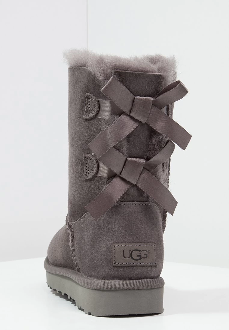Ugg Bailey Bow - Korte Laarzen - Grey 5 Ugg Bailey Bow - Korte Laarzen - Grey - Afbeelding 5